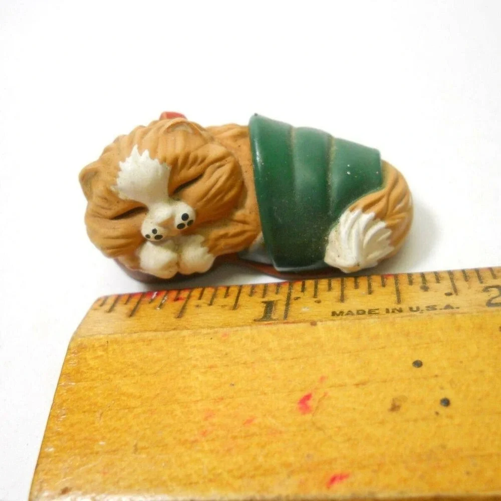 Cat Hallmark Merry Miniature 1988 Kitten/Cat in Slipper